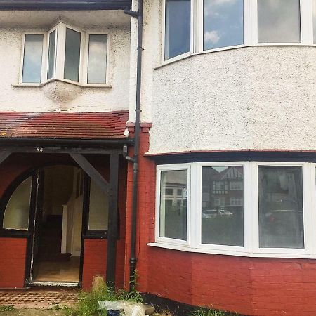 North London Cottage Bagian luar foto